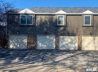 2430 E 51st St APT E, Davenport, IA 52807