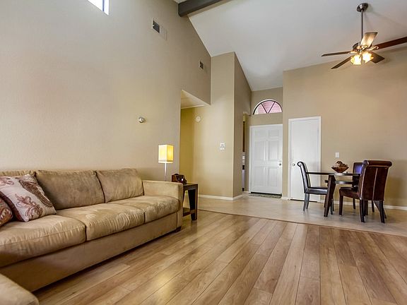 5th image of 4051 Iowa St APT 5