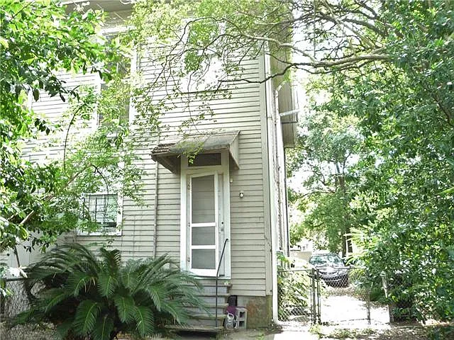 7733 Hampson St — Photo 6