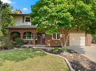 4060 Kennedy Dr E, Windsor, ON N9G1X8