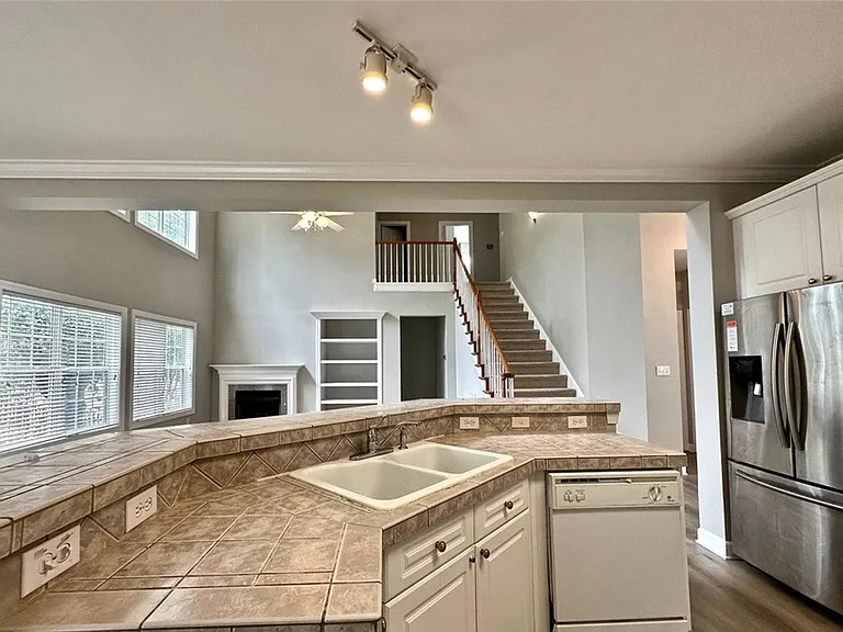 11531 McGinns Trace Ct — Photo 7