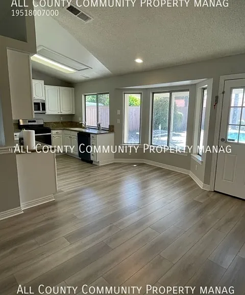 31176 Lahontan St — Photo 5