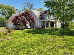 1020 Diggs Rd, Paris, TN 38242