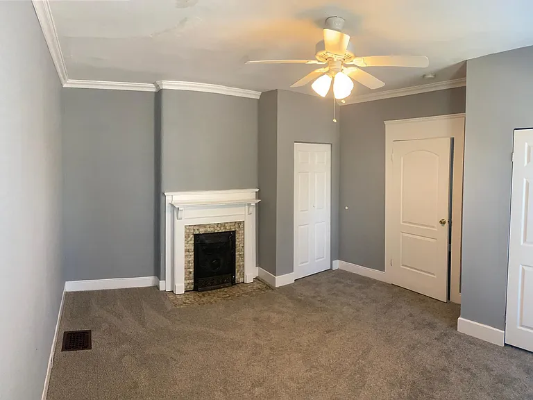 2821 S 3rd St — Photo 15