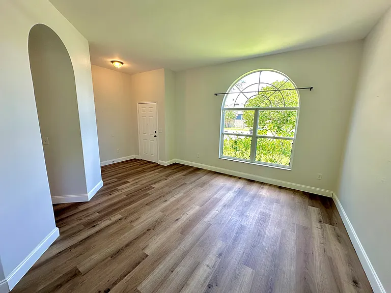 12822 Woodbury Glen Dr — Photo 4