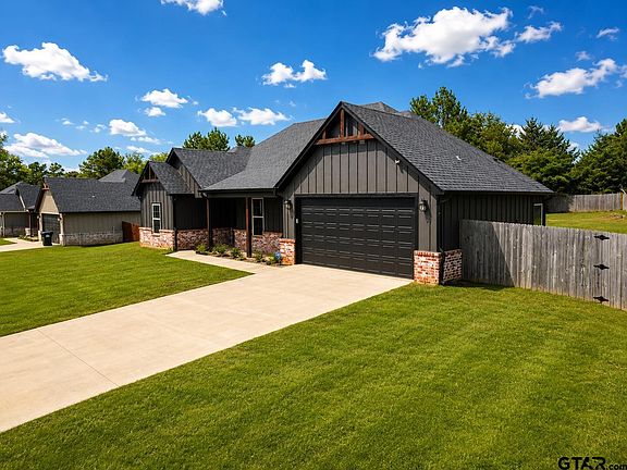 3rd image of 19356 Cedarpark Pl