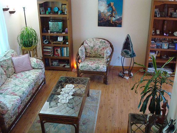 Great flooring!  Well maintained!