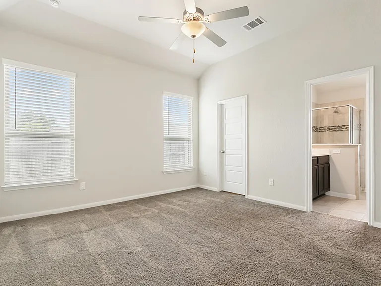 2033 Market Trl — Photo 14