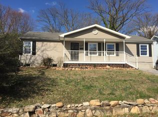 2028 Woodbine St, Kingsport, TN 37660
