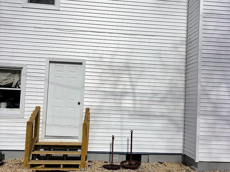 8-2 Lewis Ave — Photo 2