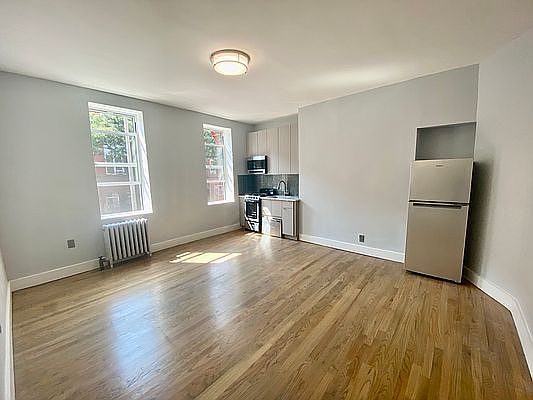 1st image of 495 Washington Ave APT 2B