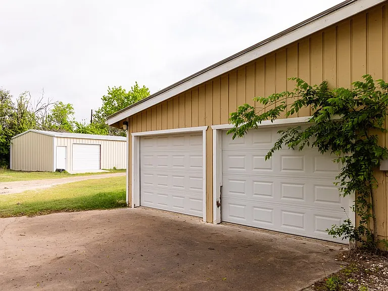 123 FM 480 — Photo 30