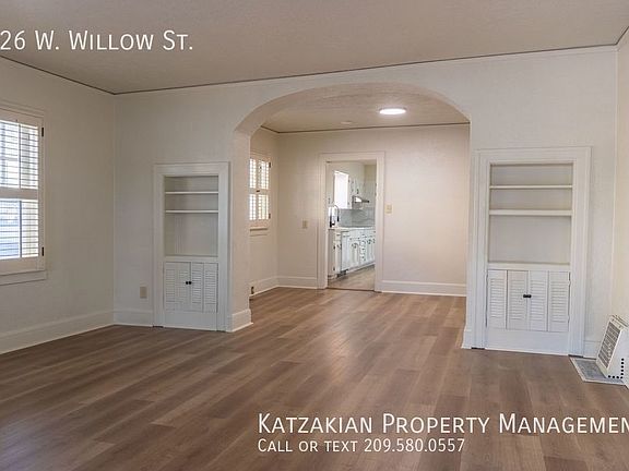 3rd image of 426 W Willow St