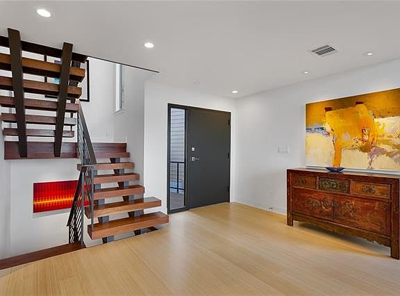 5th image of 6119 Mountain Villa Cv