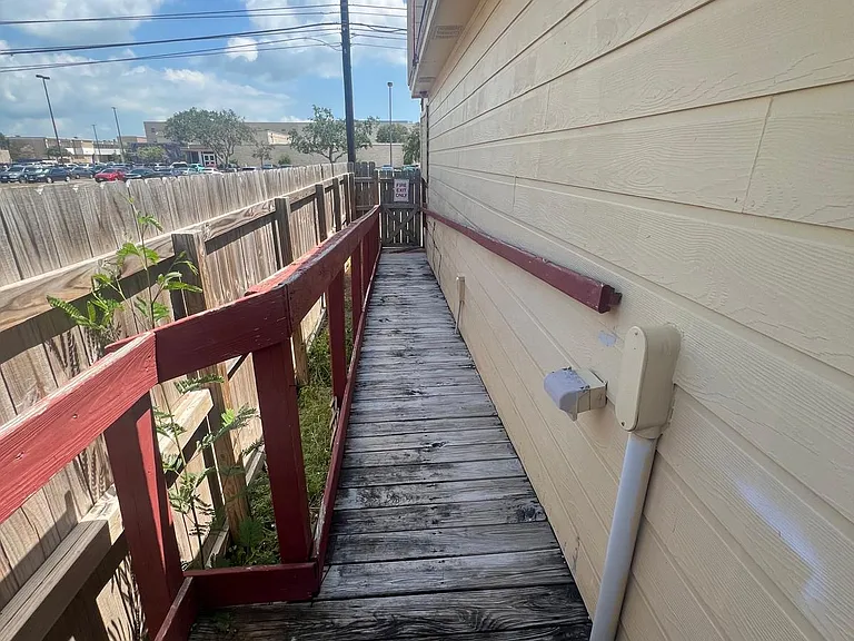 2617 Ayers St #A — Photo 6