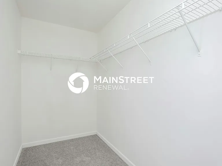 Walk In Closet