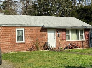 3812 Greenwood Dr, South Chesterfield, VA 23803