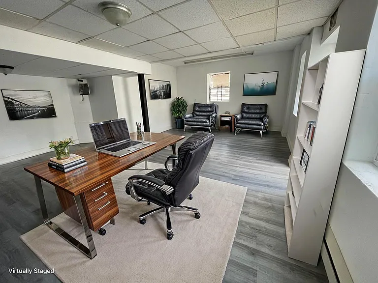 546 E Tulpehocken St #1 — Photo 2