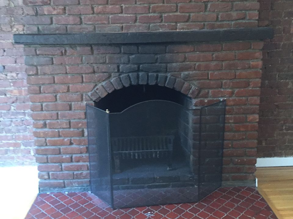 2nd image of 343 W 14th St APT 2fw