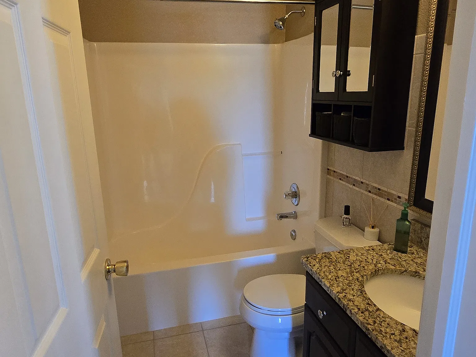3 bed, 1308 sqft, $2,200 — Photo 4