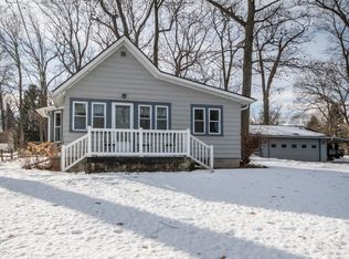 N27W27423 Woodland Dr, Pewaukee, WI 53072