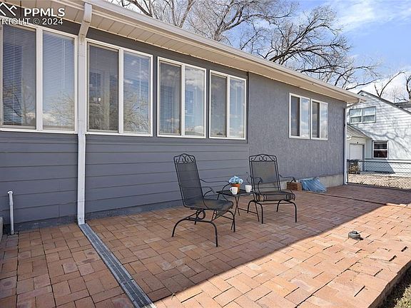 4th image of 1537 Alexander Cir