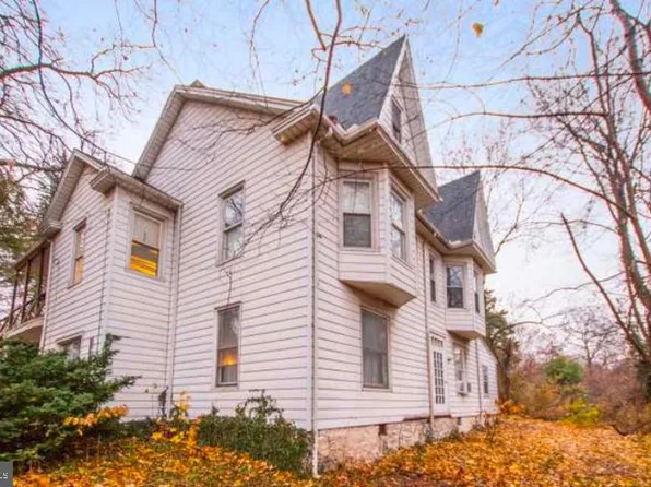 2213-2215 S Front St, Harrisburg, PA 17113