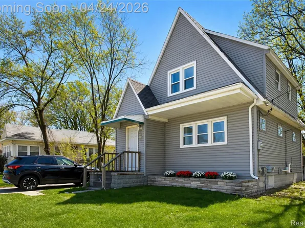 2140 E Bristol Rd, Burton, MI 48529