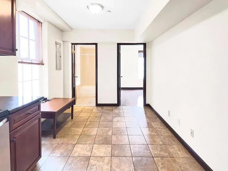 230 Market St #3 — Photo 6