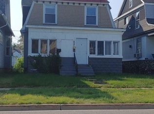 531 W Webster Ave, Muskegon, MI 49440