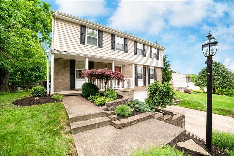 1st image of 574 Fruitwood Dr