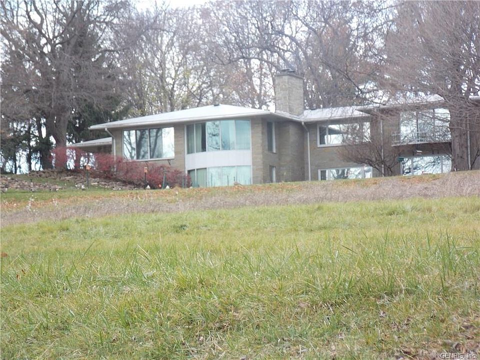 2nd image of 1890 Clark Rd