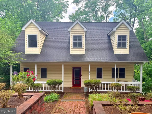 301 High St, Strasburg, VA 22657