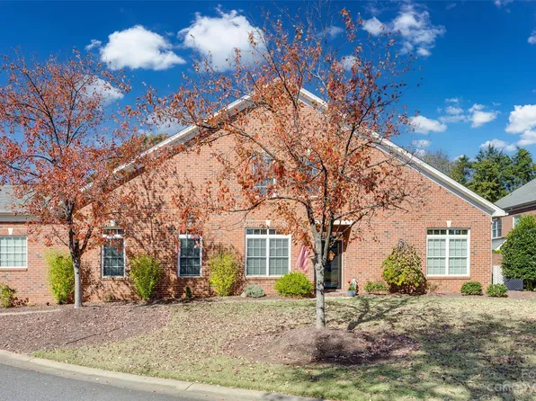 502 Whistling Straits Ln, Fort Mill, SC 29708