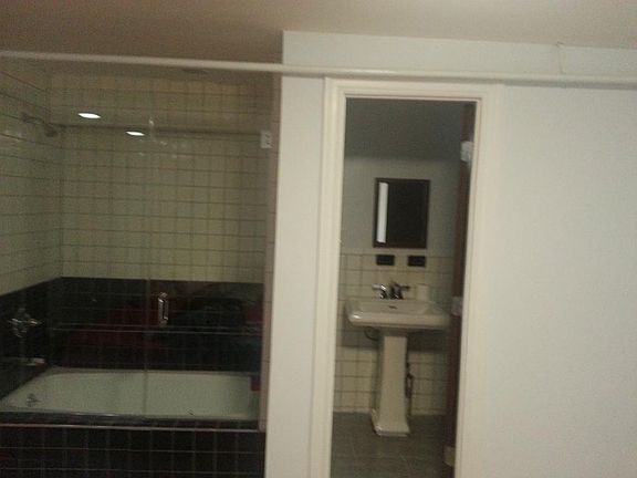 4th image of 207 W 121st St APT 1