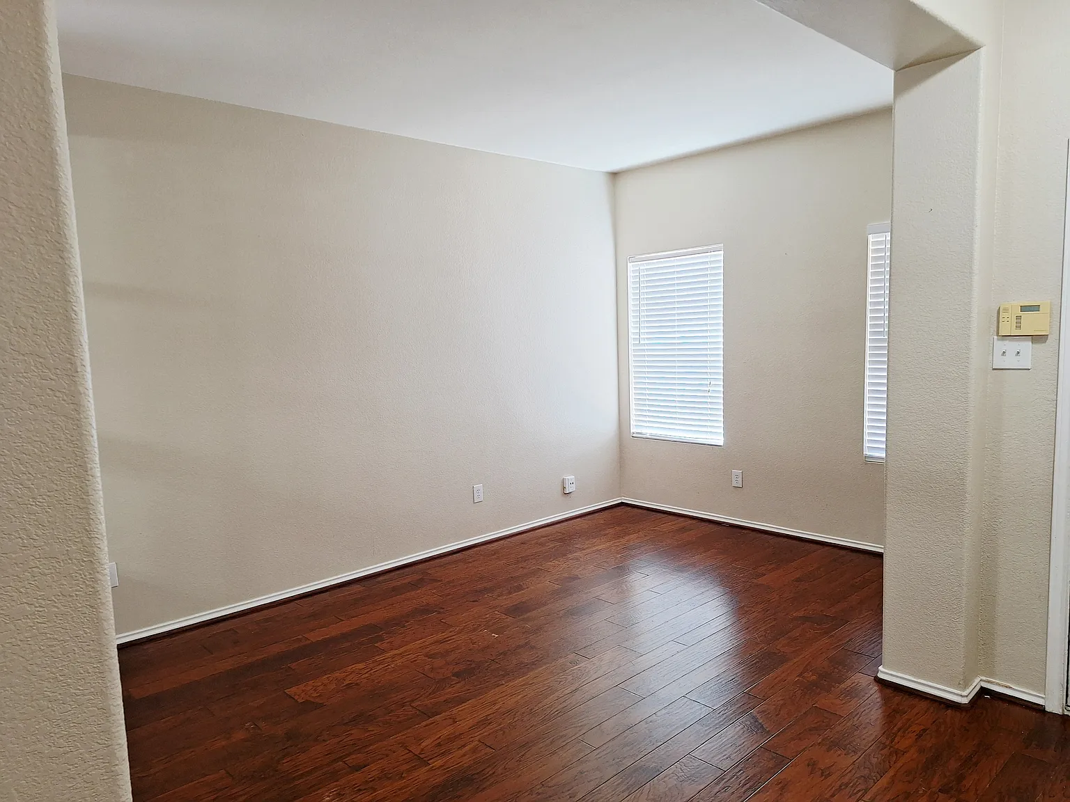 407 West South Street - 1 — Photo 4
