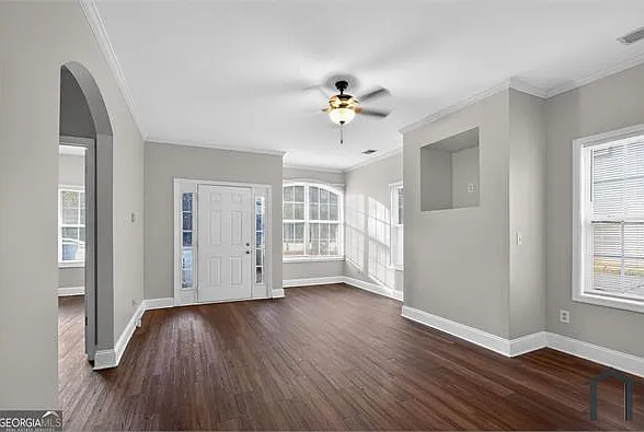 164 Nathan Rd SW — Photo 1