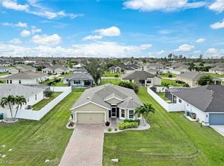 2114 SW 12th Ter, Cape Coral, FL 33991