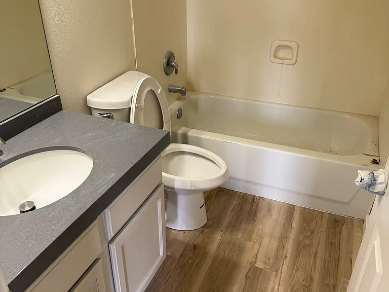 21 N Country Bend Rd — Photo 13