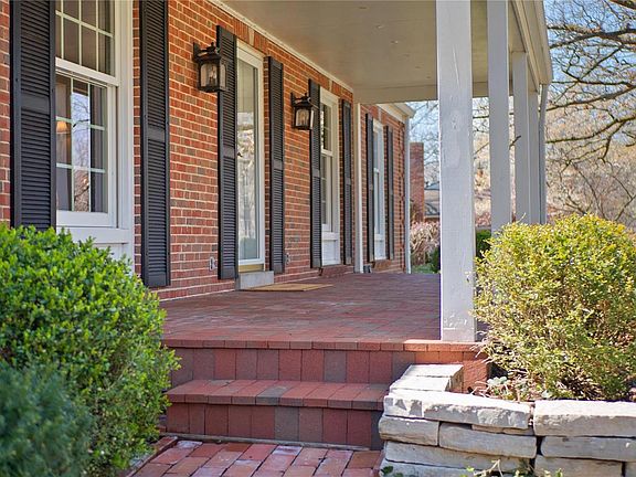3rd image of 7416 Granbury Cir