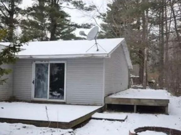 3rd image of 3962 N Winters St