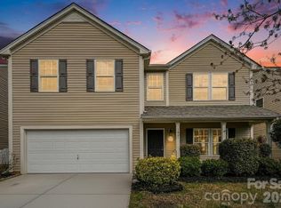 1061 Regal Manor Ln, Fort Mill, SC