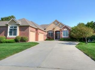 14330 NW 63rd St, Parkville, MO 64152