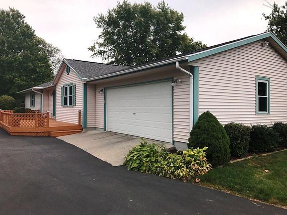 3rd image of 57 S Country Club Ct