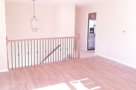 3rd image of 1461 Oakwood Ave