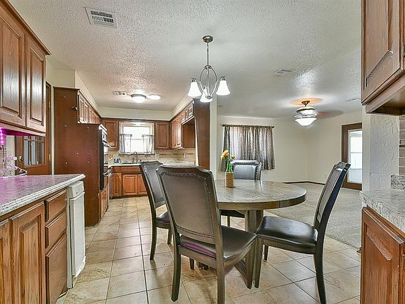5th image of 620 Del Haven Dr