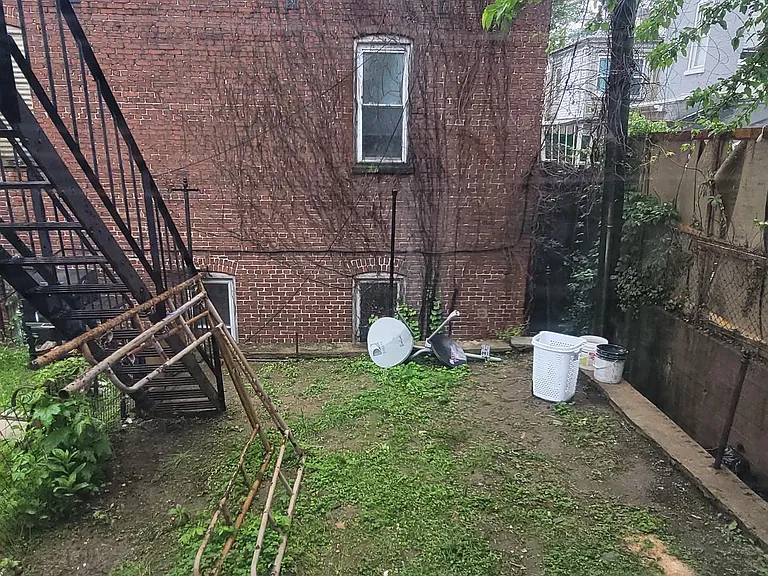 324 Spring St #1 — Photo 45