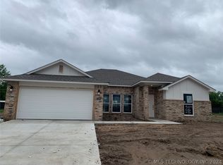 5109 E Galveston Ct, Broken Arrow, OK 74014