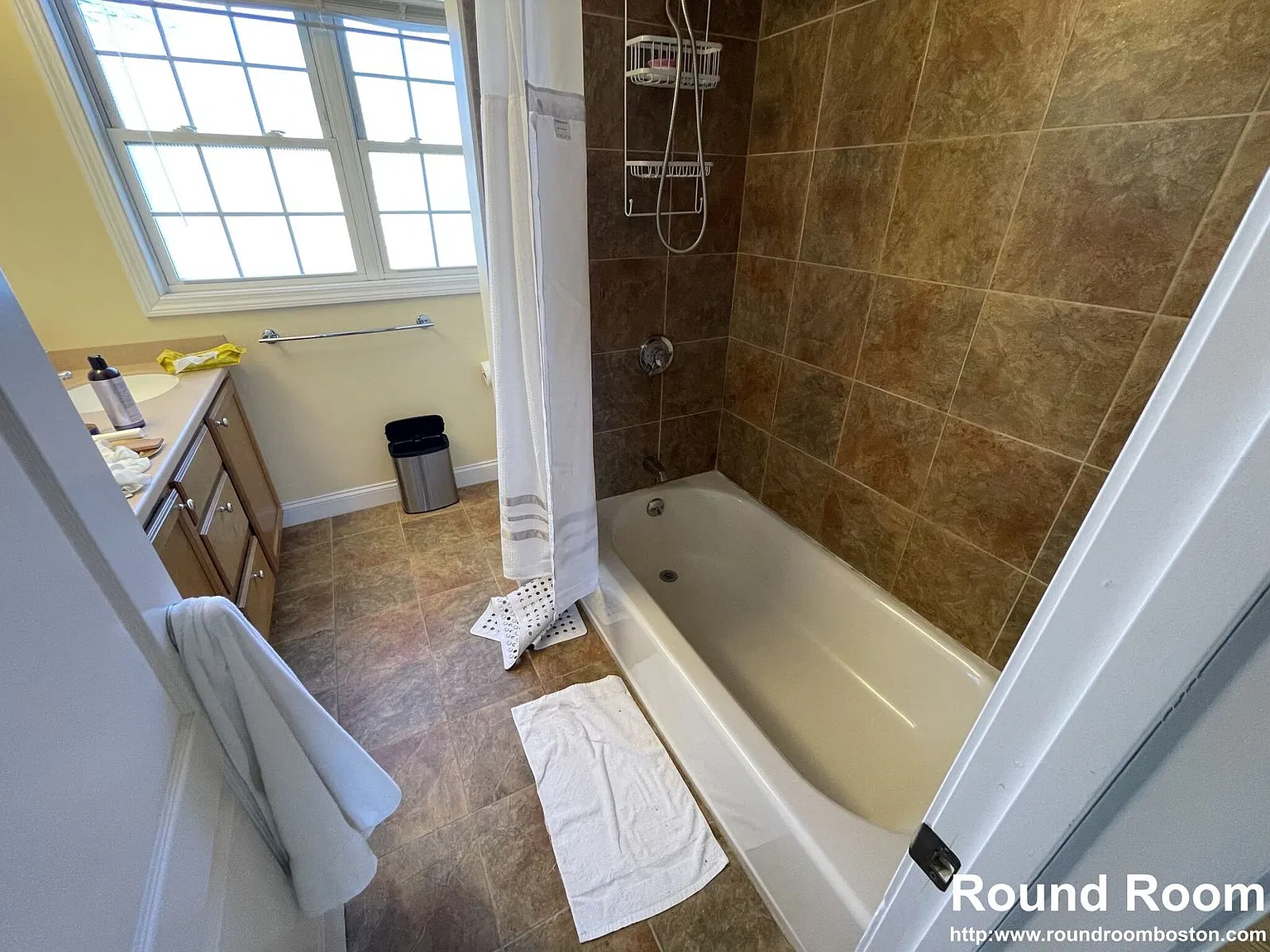3 bed, 2.5 bath, 1730 sqft, $4,100 — Photo 4