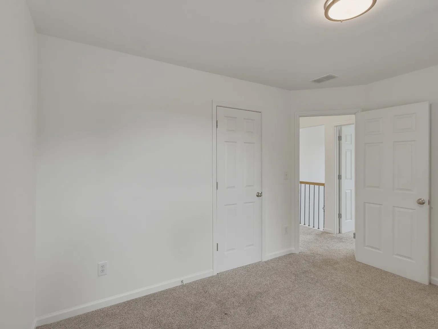 4 bed, 2.5 bath, 1983 sqft, $2,495 — Photo 3
